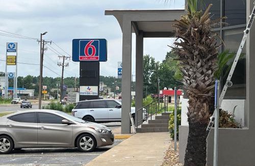 Nacogdoches Hotel | Motel 6 Nacogdoches TX SFA University