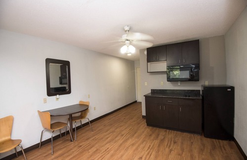 New Iberia Hotel | Motel 6 New Iberia, LA