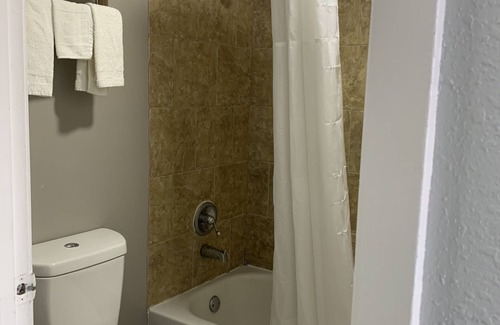 Reservoir Hotel | Motel 6 Newport News, VA - Fort Eustis