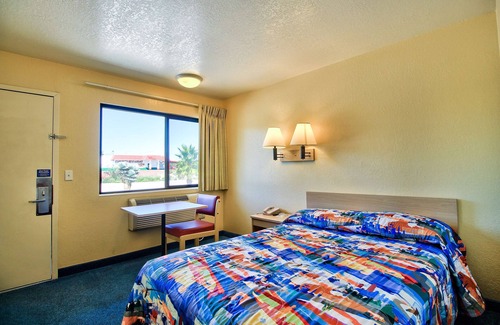Nogales Hotel | Motel 6 Nogales, AZ - Mariposa Road