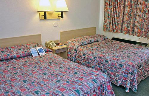 Oak Creek Hotel | Motel 6-Oak Creek, WI