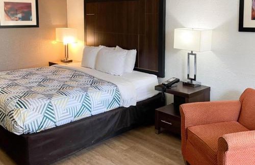 Opelika Hotel | Motel 6 Opelika AL
