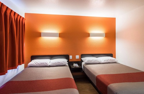 Oroville Hotel | Motel 6 Oroville, CA