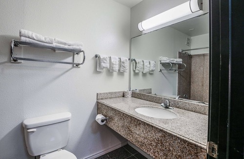 Pasadena Hotel | Motel 6 Pasadena, TX