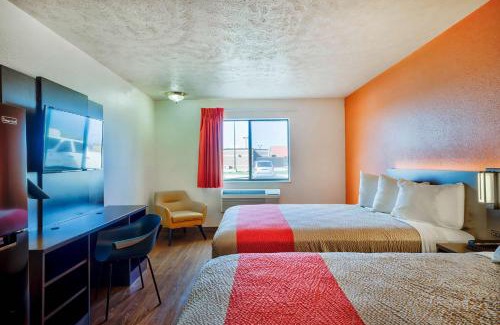 Percival Hotel | Motel 6-Percival, IA