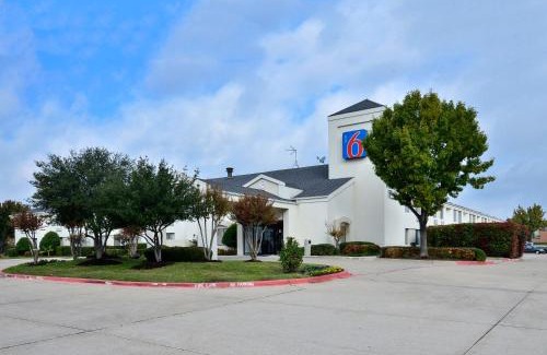 Plano Hotel | Motel 6-Plano, TX - West - Frisco