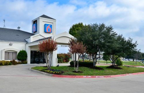 Plano Hotel | Motel 6-Plano, TX - West - Frisco