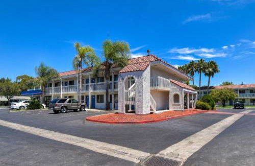 Westmont Hotel | Motel 6-Pomona, CA - Los Angeles