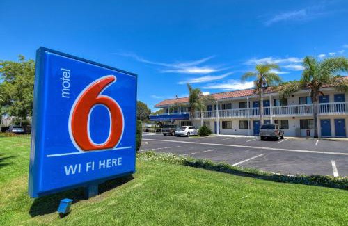 Westmont Hotel | Motel 6-Pomona, CA - Los Angeles