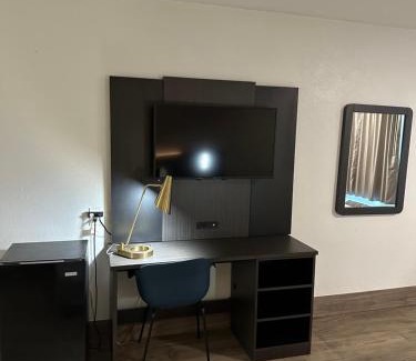Eden Hotel | Motel 6-Pooler, GA - Savannah Airport