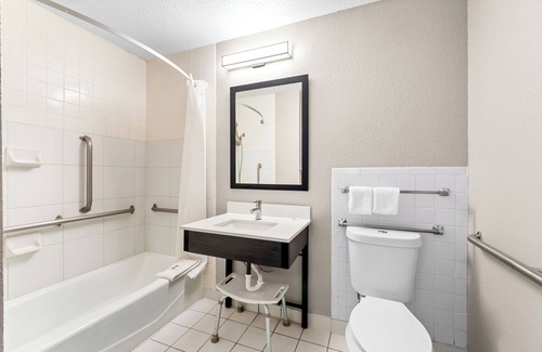 Port Lavaca Hotel | Motel 6 Port Lavaca, TX