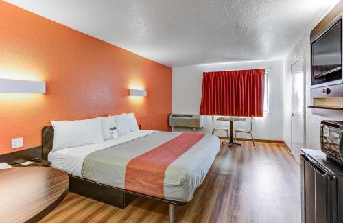 Tigard Hotel | Motel 6-Portland, OR - Tigard West