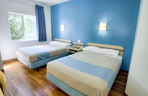 Portsmouth Hotel | Motel 6 Portsmouth, NH
