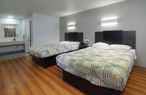 Red Oak Hotel | Motel 6-Red Oak, TX - Dallas