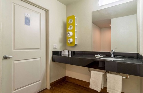 Redlands Hotel | Motel 6 Redlands, CA