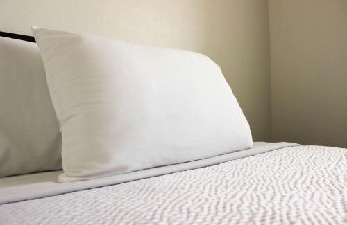 Rexburg Hotel | Motel 6 Rexburg, ID