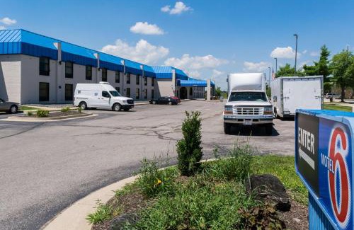 Richmond Hotel | Motel 6-Richmond, IN