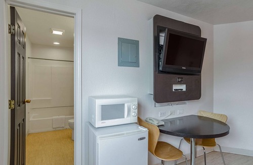 Riverton Hotel | Motel 6 Riverton, WY