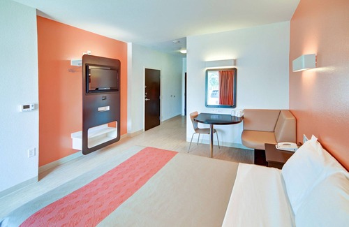 Roanoke Hotel | Motel 6 Roanoke, TX - Northlake - Speedway