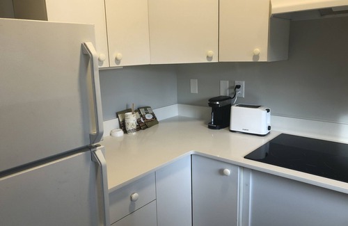 Saanichton Hotel | Motel 6 Saanichton, BC - Victoria Airport