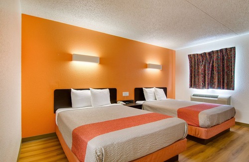Salina Hotel | Motel 6 Salina, KS
