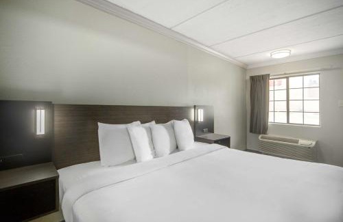 North San Antonio - SAT Hotel | Motel 6 San Antonio, TX I-35 North Corridor