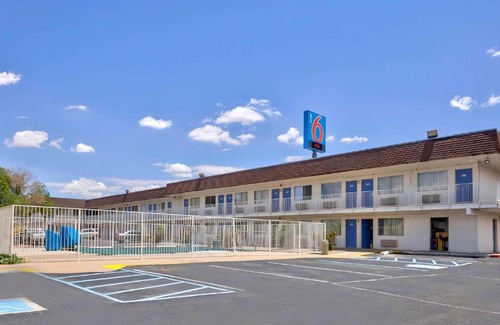Santa Rosa Hotel | Motel 6-Santa Rosa, NM