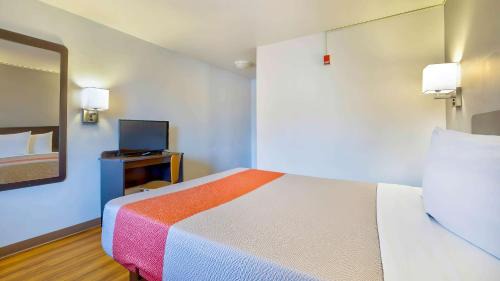 Santa Rosa Hotel | Motel 6-Santa Rosa, NM