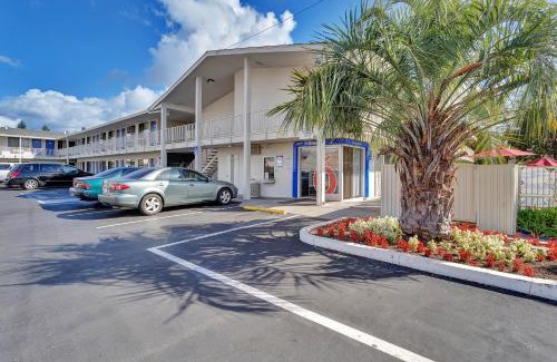 Santa Rosa Hotel | Motel 6 Santa Rosa - South
