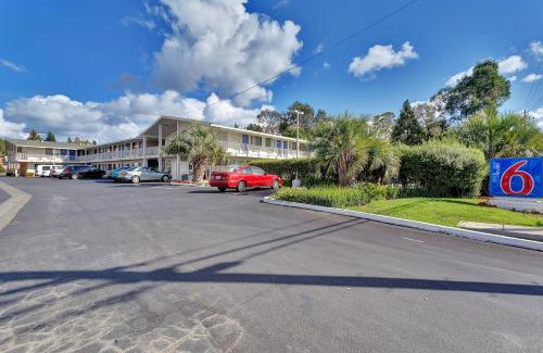 Santa Rosa Hotel | Motel 6 Santa Rosa - South