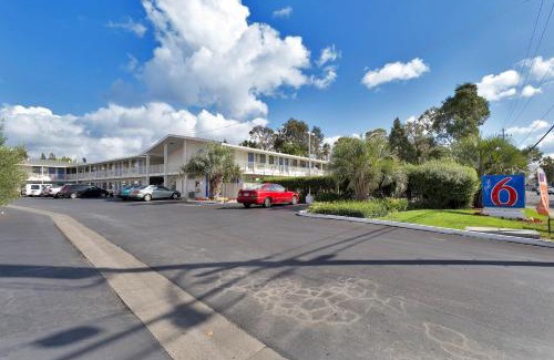 Santa Rosa Hotel | Motel 6 Santa Rosa - South