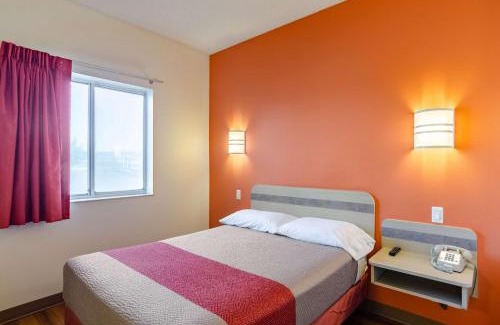 Sidney Hotel | Motel 6-Sidney, NE