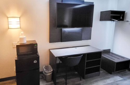 Sinton Hotel | Motel 6 Sinton, TX