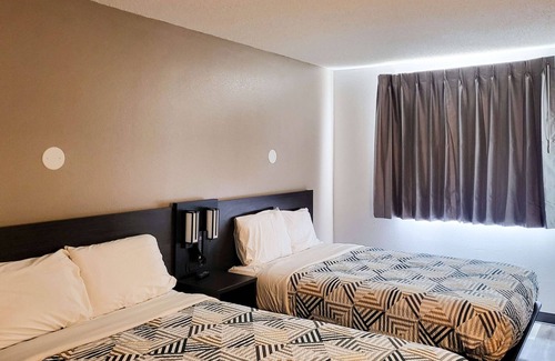 Sinton Hotel | Motel 6 Sinton, TX