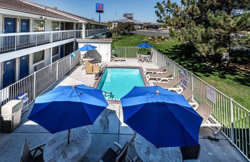 Sparks Hotel | Motel 6-Sparks, NV - Airport - Sparks