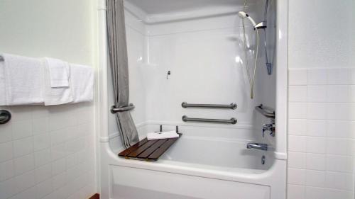 Springfield Hotel | Motel 6-Springfield, IL I-55 I-72