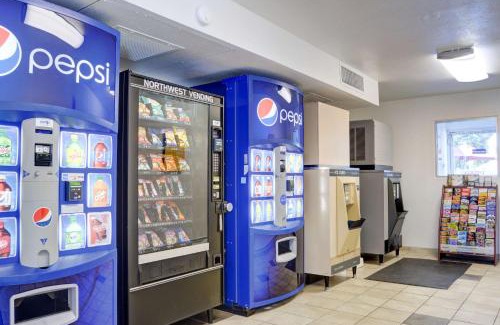 Springfield Hotel | Motel 6-Springfield, OR - Eugene North