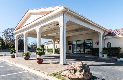 Stephenville Hotel | Motel 6-Stephenville, TX