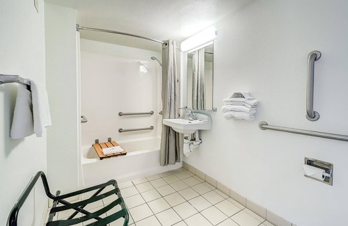Dupont Hotel | Motel 6 Thornton, CO