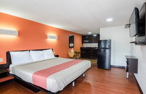 Troutville Hotel | Motel 6 Troutville, VA