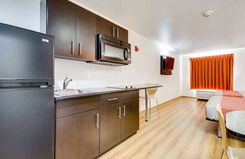Tulsa Hotel | Motel 6 Tulsa, OK