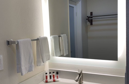 Vallejo Hotel | Motel 6 Vallejo, CA – Napa Valley
