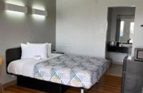 Van Horn Hotel | Motel 6-Van Horn, TX