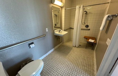 Ventura Hotel | Motel 6 Ventura, CA - South