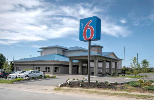 Walton Hotel | Motel 6 Walton, KY - Richwood - Cincinnati Airport South