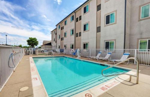 Weatherford Hotel | Motel 6-Weatherford, TX