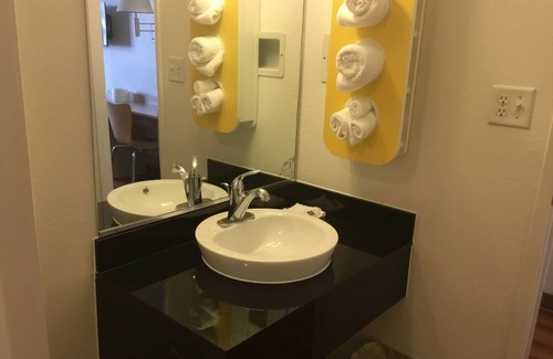 Wendover Hotel | Motel 6 Wendover, UT