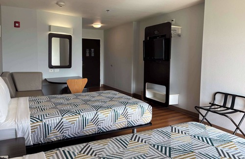Weslaco Hotel | Motel 6 Weslaco, TX