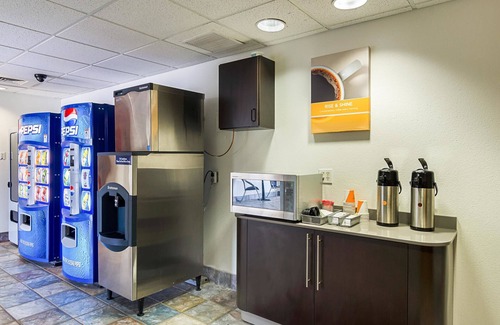 Wheatland Hotel | Motel 6 Wheatland, WY