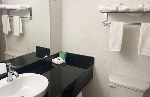Wichita Falls Hotel | Motel 6 Wichita Falls, TX - North